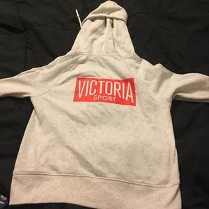 VICTORIA SECRET SPORT HOODIE SMALL